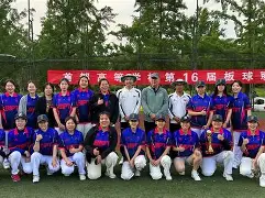 aiyouxi-板球赛场再起风云：西城赤兔队惊险晋级嵩山火箭队，赛场气氛火爆目标直指冠军